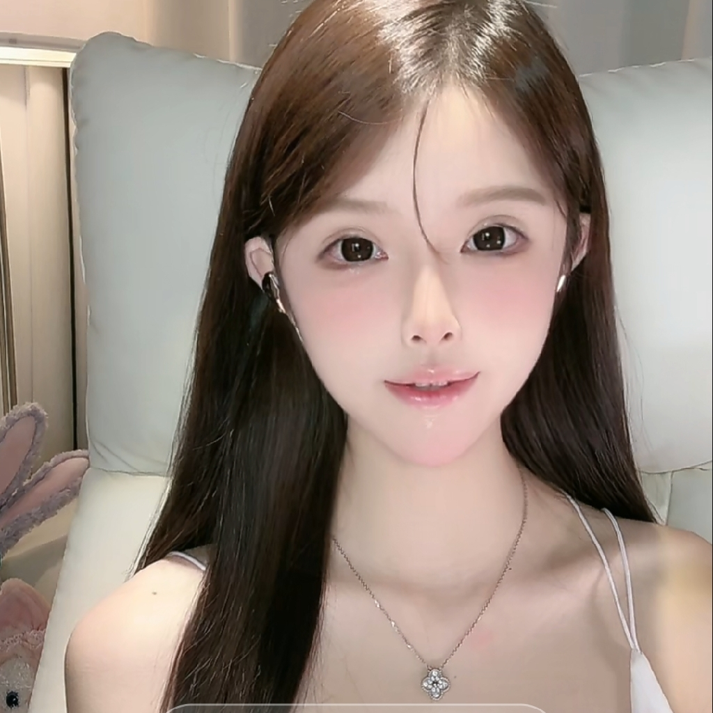 小炭炭 by Hailuo AI Video Generator