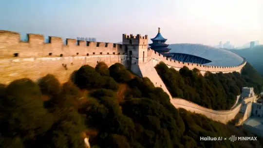 北京各个地标的场景，FPV 飞过的地点不断变化。万里长城的壮丽、鸟巢的雄伟，也可以是故宫角楼的典雅，抑或是天坛的神秘与庄严。动态运动、动态模糊、延时摄影、超高速、30 倍速、电影效果、柔和色调。 by Hailuo AI Video Generator