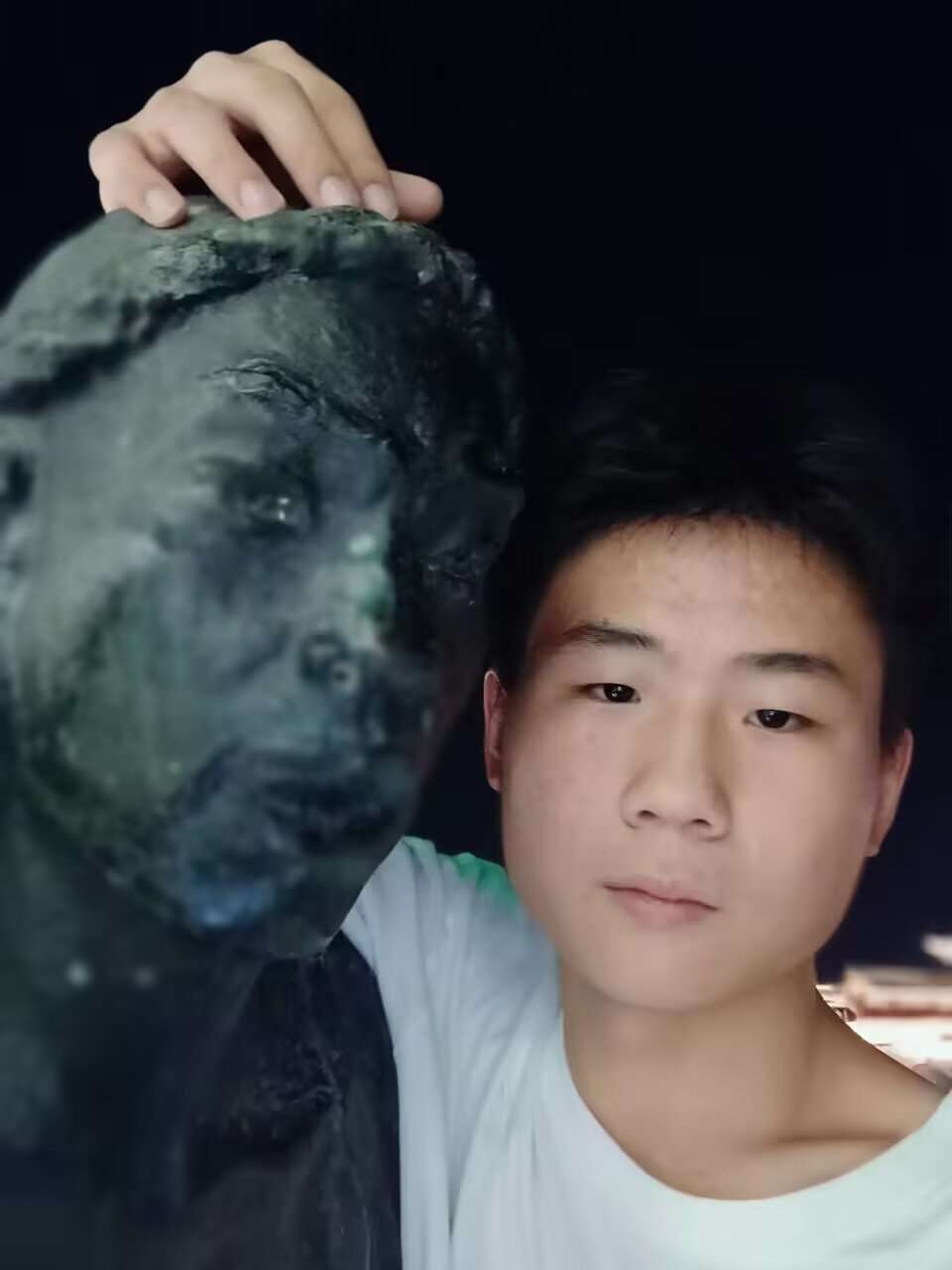 video original by Hailuo AI Video Generator