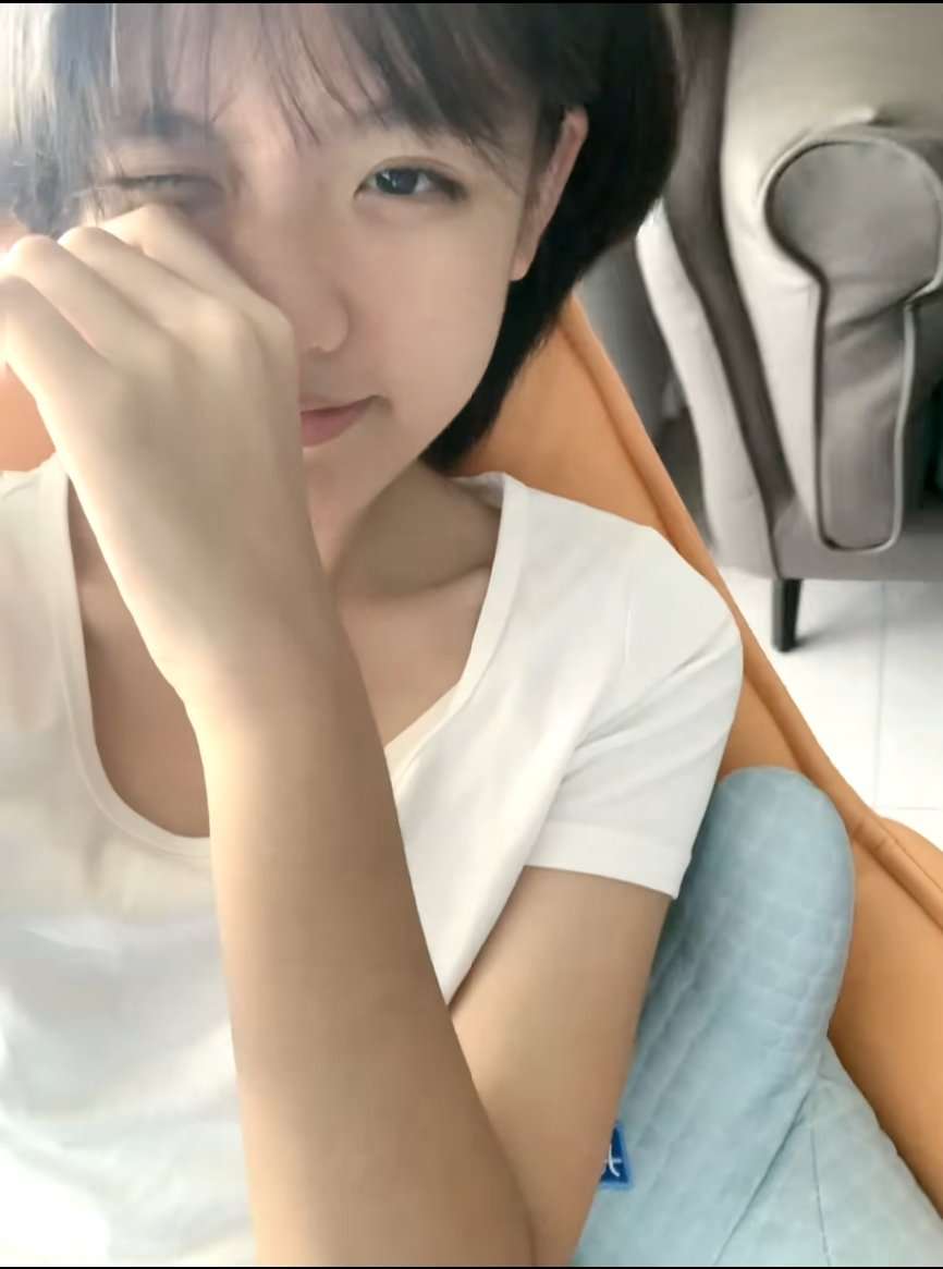 video original by Hailuo AI Video Generator
