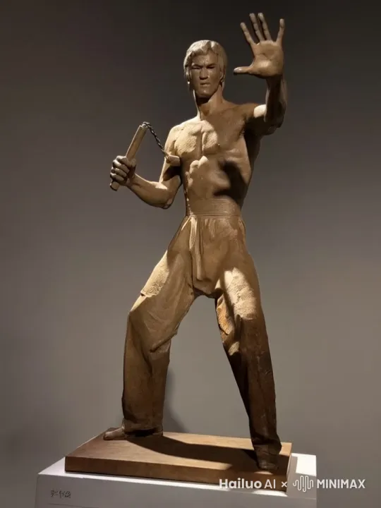 图片背景为外星战场，满目疮痍。星际争霸中的圣堂武士突然出现，圣堂武士高大威猛。图片中人物用双截棍与圣堂武士大战格斗，火花四溅， by Hailuo AI Video Generator