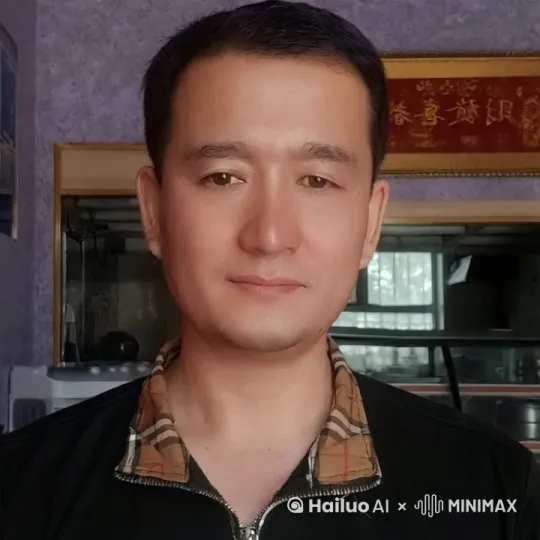 照片上的人说你好欢迎来到亲友凉皮店吃凉皮 by Hailuo AI Video Generator