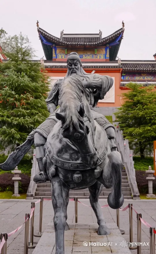 固定画面镜头，雕像骑马转身向远方跑去 by Hailuo AI Video Generator