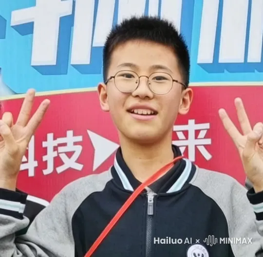图中的人说：我是奶龙，祝大家新年快乐！ by Hailuo AI Video Generator