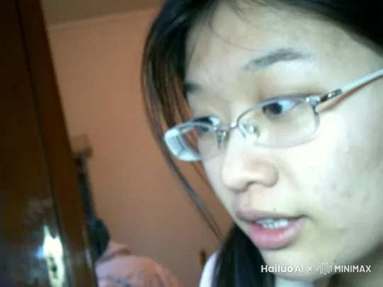 女孩害羞哭泣 by Hailuo AI Video Generator