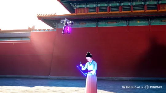 "故宫红墙投下的菱形光斑中，穿汉服的少女用全息毛笔勾勒出《千里江山图》，机械仙鹤衔着霓虹灯笼掠过太和殿，古琴混音版《赛博朋克2077》主题曲正在琉璃瓦间流淌 by Hailuo AI Video Generator