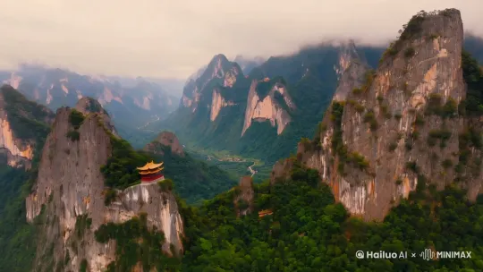 画一幅具有黄宾虹风格的秦岭山水画 by Hailuo AI Video Generator