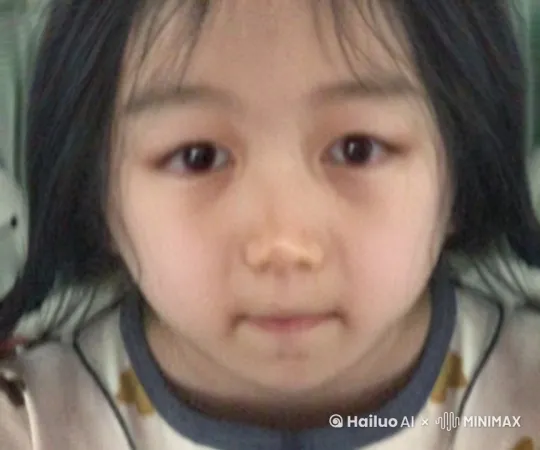 让图中的女孩看手机，然后大哭 by Hailuo AI Video Generator