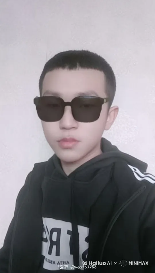 在地里抛土，抓癞蛤蟆 by Hailuo AI Video Generator