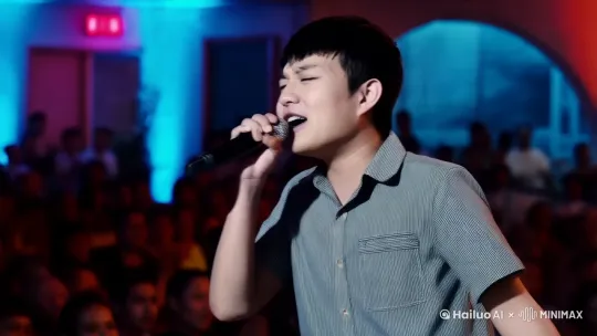 在舞台上激情演唱，遇到别人把它拉上来一起跳舞一起唱歌，然后喝酒喝完酒就吃饭，吃完饭又开车回家，然后吃个大便 by Hailuo AI Video Generator