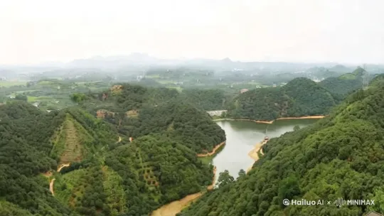 远景：唐代岭南竹楼村落，龙眼林如绿色海洋延展至天际，商队驼队穿行林间（参考敦煌壁画《张议潮出行图》）。
细节提示：[左摇,下摇,变焦推进]
关键词：唐代岭南竹楼 龟兹琵琶 波斯商队 龙眼林 胡服侠客
风格参考：敦煌壁画色彩 + 唐代花鸟画工笔 by Hailuo AI Video Generator