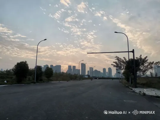 [晃动]远处飞来一颗陨石砸在地面上，房屋起火崩塌 by Hailuo AI Video Generator