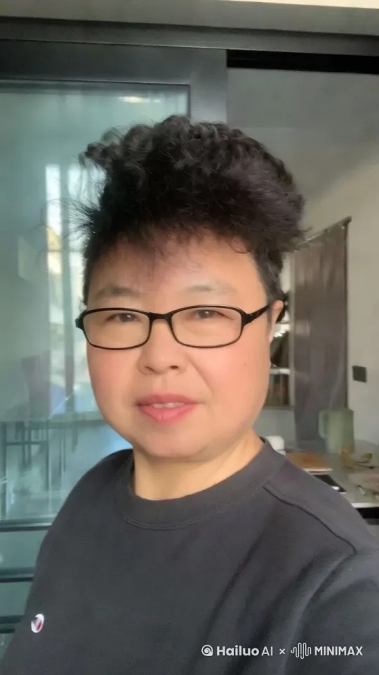 想你，已是很多年之后。不知道什么的幸福才是永久？爱你，就是由心而出，不管将来如何结局。 by Hailuo AI Video Generator