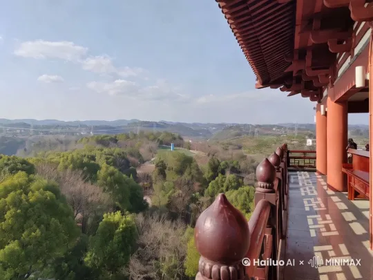 镜头从远处后退拉近，逐渐清晰，缓慢右摇，展示建筑物全貌。视频时间控制在 20 秒以内。 by Hailuo AI Video Generator