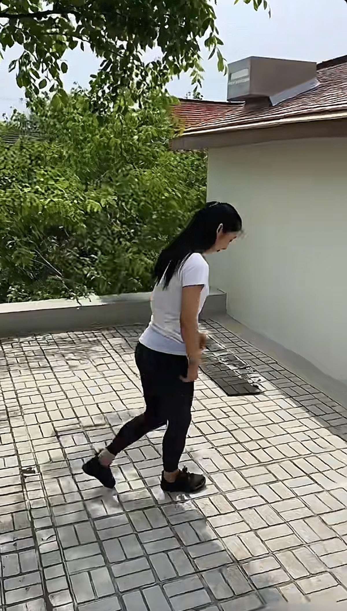 video original by Hailuo AI Video Generator