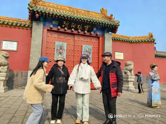 藏族小姑娘做颤膝动作一共八拍，左手做打招呼的动作四拍，再右手做打招呼动作四拍 by Hailuo AI Video Generator