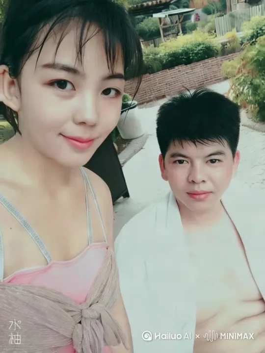 [左移,推进,右摇] by Hailuo AI Video Generator