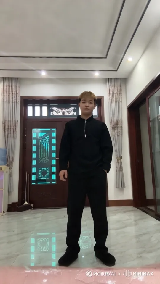 跳街舞 by Hailuo AI Video Generator