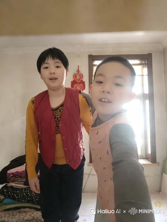 拿枪打架岁射子弹并开车逃跑 by Hailuo AI Video Generator