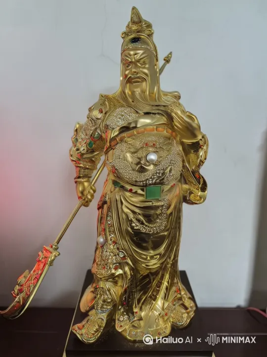 清除现有背景，雕像走动挥动着大刀在树林中斩妖除魔，主体威武庄全身闪发淡淡的金光。 by Hailuo AI Video Generator
