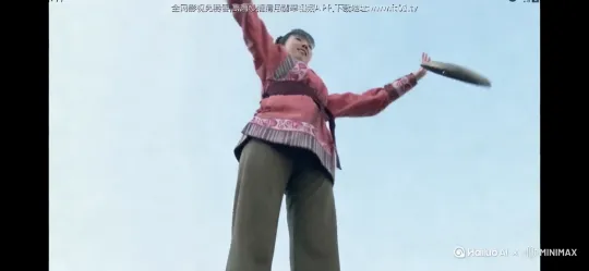 陈若云（李欣聪饰）解开黑色腰带脱下z橙色衣服和棕色裤子 by Hailuo AI Video Generator
