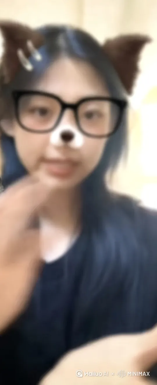 然后让人物转动双手跳手势舞 by Hailuo AI Video Generator