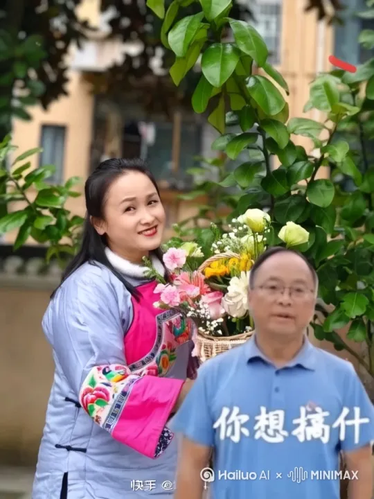 让男的和女的打架 by Hailuo AI Video Generator