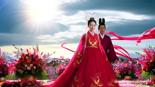 用电视剧长相思中的相柳和小妖的形象
阳光穿透云层,洒在热闹非凡的婚礼现场。四周繁花似锦,红绸飘扬,空气中弥漫着幸福与甜蜜。
小夭一袭华美的红色嫁衣,绣着精致的金色凤凰,裙摆如流动的火焰,拖曳在身后。她头戴凤冠,珍珠垂帘轻轻晃动,半掩着她那绝美的面容,眼眸中闪烁着羞涩与喜悦的光芒。
相柳身着同色系的新郎长袍,挺拔的身姿宛如苍松,九头散发着独特的魅力,每一个头颅都透着冷峻与深情。他的目光紧紧锁住小夭,仿佛整个世界都只剩下他们两人。
在众人的祝福声中,小夭和相柳缓缓走向彼此。相柳伸出手,小夭轻轻将手放入他的掌心,两人的手紧握在一起,传递着无尽的爱意。
他们并肩站在高台上,面向众人。主婚人高声宣读着祝福的话语,声音在空气中回荡。小夭和相柳虔诚地拜天地、拜高堂,每一拜都饱含着对未来生活的期待与承诺。
接着,相柳轻轻揭开小夭的红盖头,两人深情对视,眼中满是浓得化不开的爱意。相柳温柔地抚摸着小夭的脸颊,轻声说道:“小夭,从今往后,我定护你一生周全。”小夭眼中含泪,微微点头,嘴角上扬,露出幸福的笑容:“相柳,有你在,便是我此生最大的幸福。”
台下的宾客们纷纷鼓掌欢呼,送上最真挚的祝福。玱玹站在人群中,看着小夭脸上幸福的笑容,心中虽有一丝落寞,但更多的是为她感到开心。涂山璟也在人群里,他看着这对新人,心中释然,真诚地祝福着他们。
宴会开始,美酒佳肴摆满了桌子。小夭和相柳穿梭在宾客之间,一一敬酒答谢。众人欢声笑语,共同庆祝这美好的时刻。
夜幕降临,华灯初上。小夭和相柳手牵手走进了婚房。房间里布置得温馨浪漫,红烛摇曳,映照着他们幸福的身影。相柳轻轻将小夭拥入怀中,低头吻住了她的唇,小夭也紧紧回应着他,两人沉浸在这甜蜜的爱意之中 ,开启了属于他们的幸福生活。 by Hailuo AI Video Generator