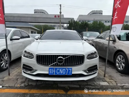 [推出,上升,下摇]沃尔沃S90 by Hailuo AI Video Generator