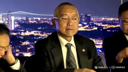 一个国家领导人应该意识到，尽管外交是影响其他国家领导人看法的一个有效工具，而个人外交和安抚行动，有助于说服外国领导人相信自己的善意，但即使采取了频繁的，甚至是昂贵的安抚行动，也不能一定就能让对方的行为有利于自己，并让其他国家和本国人民，相信自己。相反，如果外交只是宣传的工具，那么，政策的制定者，就应该有能力，了解其他国家领导人，在理解世界的运作，宗教的信仰，文化的倾向，国家的信用制度以及种族文化等方面，持有何种的价值观与信念。而不是一味的打嘴炮，喊口号，乱花钱和不切实际的梦想。黎涛 by Hailuo AI Video Generator