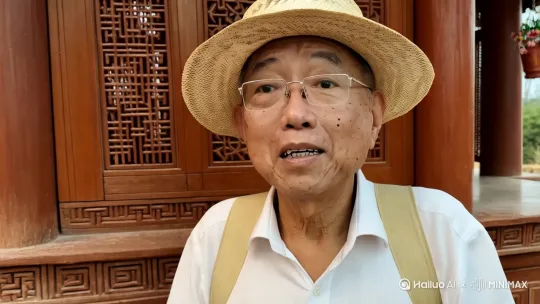 对于一个普通人而言，如何做，才能算是活得明白呢？在我看来，不过是向过去问因果，向未来讨公道，珍惜当下。无奈的是，大多数人都是反过来的。这样的结果，就是精神系统容易出问题，控制不了情绪，更是稳不住心神。黎涛 by Hailuo AI Video Generator