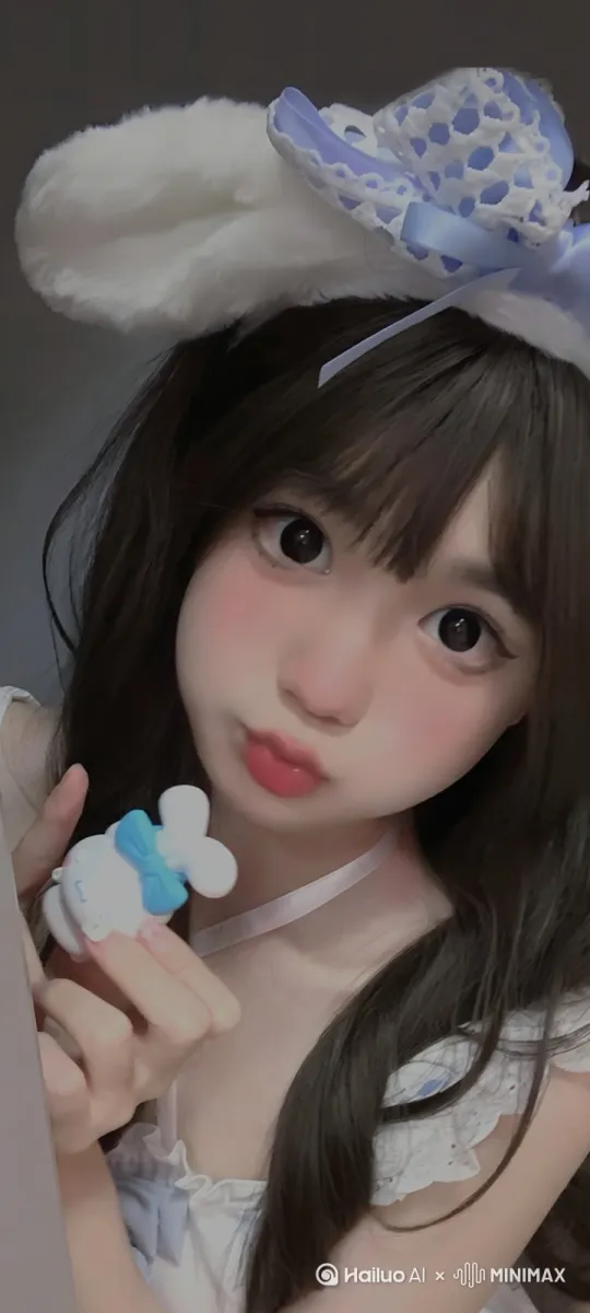 卖萌 by Hailuo AI Video Generator