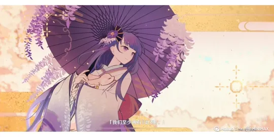微风拂过，伞上的花随着飘动，少女的几根发丝和衣服也被微微吹动起来，微风停止，停一秒，女孩看向镜头，然后眉眼弯弯对镜头微笑，（镜头拉近），整个画面也明艳起来 by Hailuo AI Video Generator