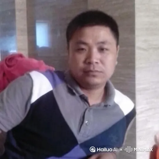 生成一个穿穿着古代的衣服,骑着远古神兽白虎在金木水火土五个星球不同转换的画面,周围有很多各种各样的外星人都用神奇的眼光看着这个人,嘴里还喊着欢迎老卢同志欢迎来到我们的星球,要求白虎非常有精神,双目对外星人放电画面要求磅礴大气,形象生动 by Hailuo AI Video Generator