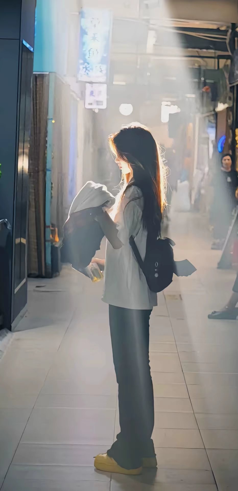 video original by Hailuo AI Video Generator
