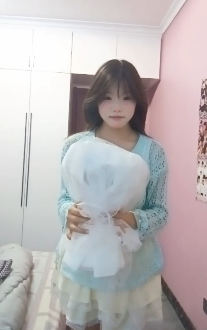 video original by Hailuo AI Video Generator