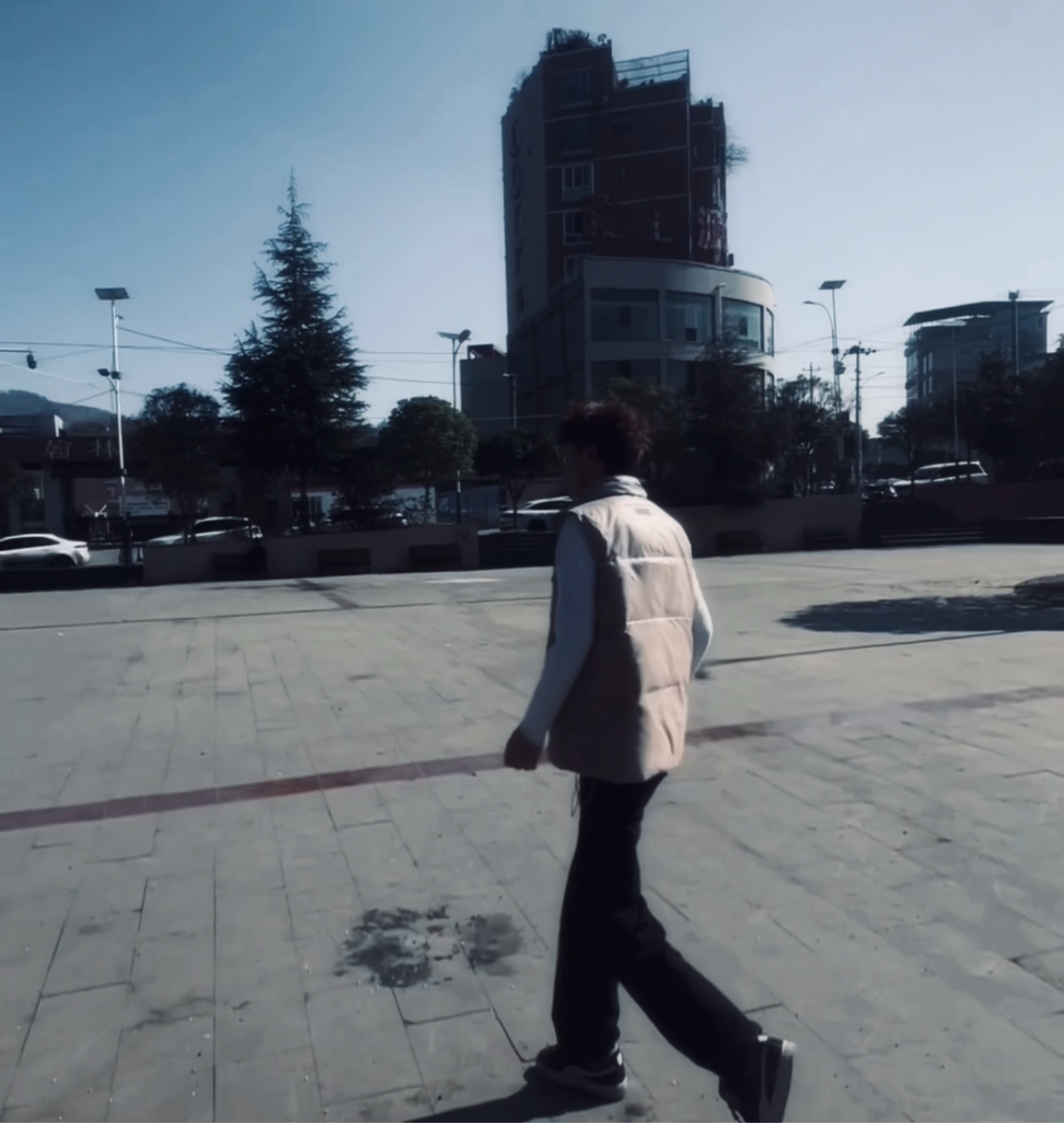 video original by Hailuo AI Video Generator