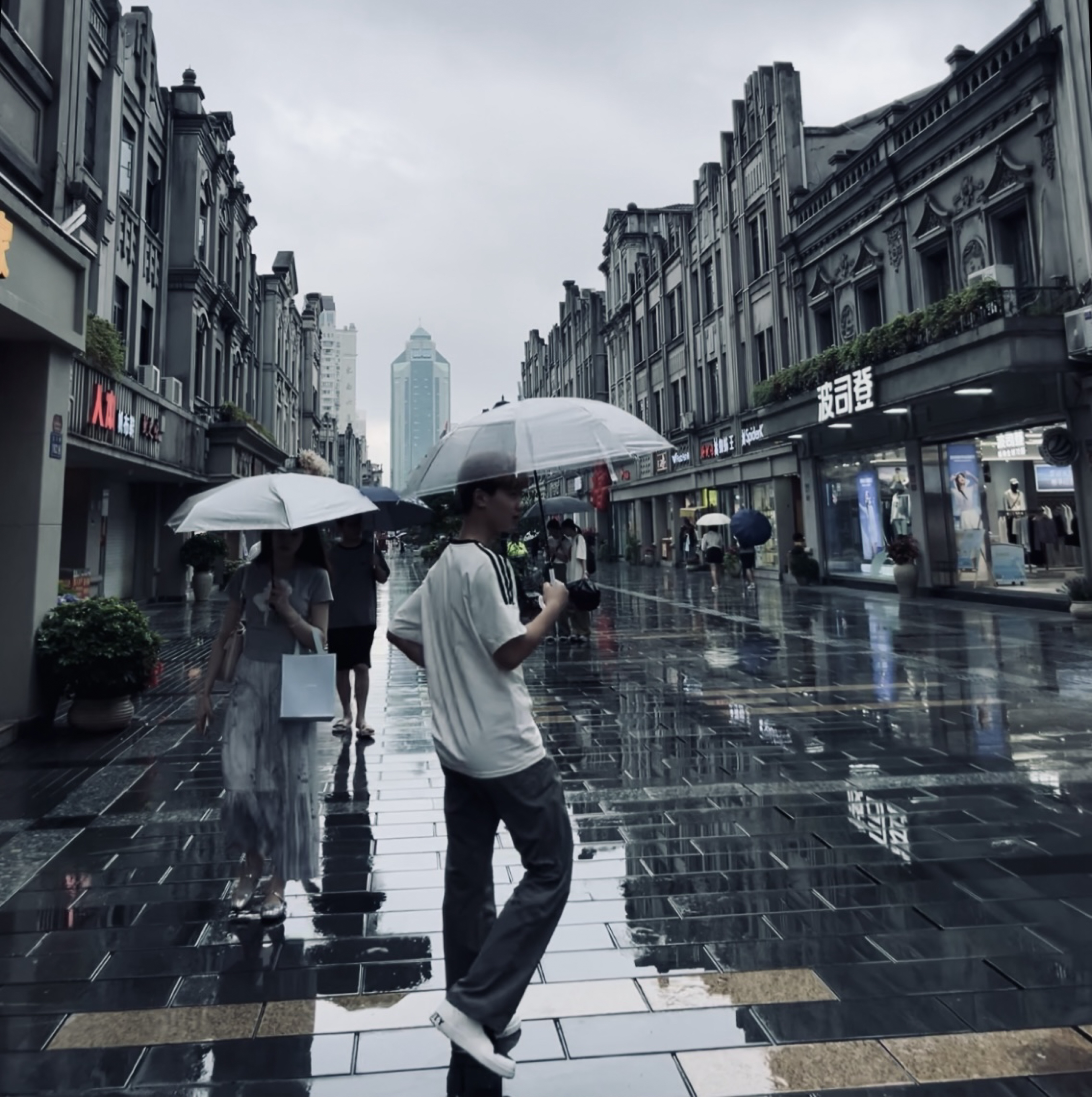 video original by Hailuo AI Video Generator
