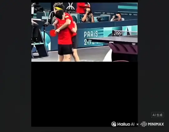 生成一个视频：让图片中的场景动起来，人物变成无数颗灰色灰尘，消失在视频中向右吹走（沙尘数量只在人物慢慢中涌出，然后消失）原比例，模仿高质品[右移,左摇,跟随] by Hailuo AI Video Generator