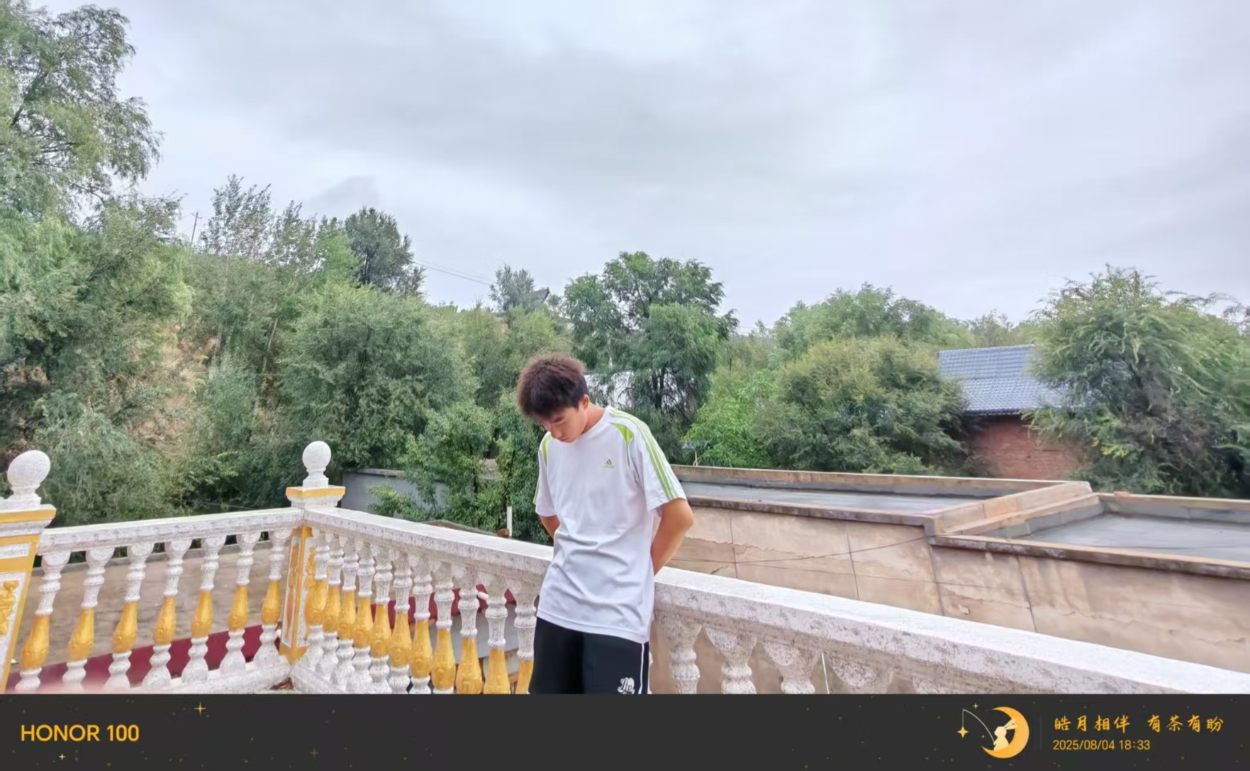video original by Hailuo AI Video Generator