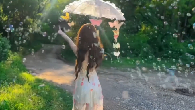 video original by Hailuo AI Video Generator