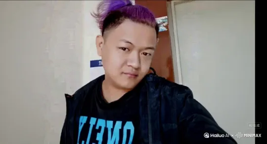 让图片中的场景人物动起来，人物变成无数紫色花瓣消失在视频中，向右全部吹走，原比例 by Hailuo AI Video Generator