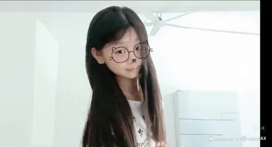 变成红色花瓣视频 by Hailuo AI Video Generator