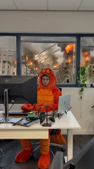 上传照片，生成乱世中专注AI的你：专属学习者形象