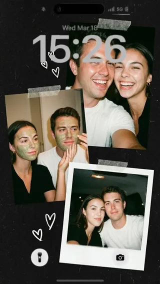 这里提供几个标题选项，都符合您的要求：

1.  **上传照片一键生成，定制专属多宫格情侣写真。** (27个字符)
2.  **上传照片智能生成多宫格情侣写真，解锁你的专属甜蜜。** (31个字符)
3.  **上传照片，DIY创意多宫格情侣写真，定格浪漫瞬间。** (30个字符)
4.  **智能多宫格情侣写真生成，上传照片即刻拥有甜蜜。** (29个字符)
5.  **情侣多宫格写真制作：上传照片，生成你的专属甜蜜回忆。** (34个字符)