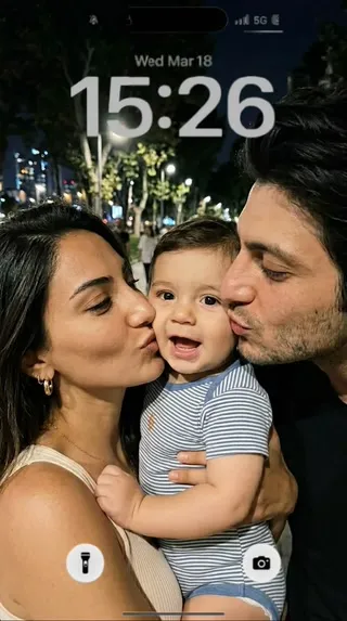 上传两张照片，AI为您打造与未来宝宝的幸福全家福，提前感受家的温暖与期待。